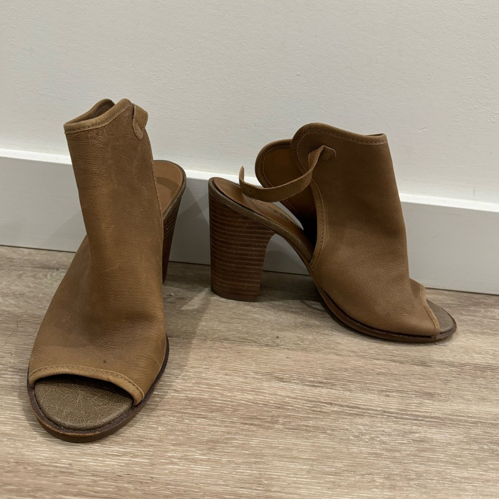 Brown leather heels